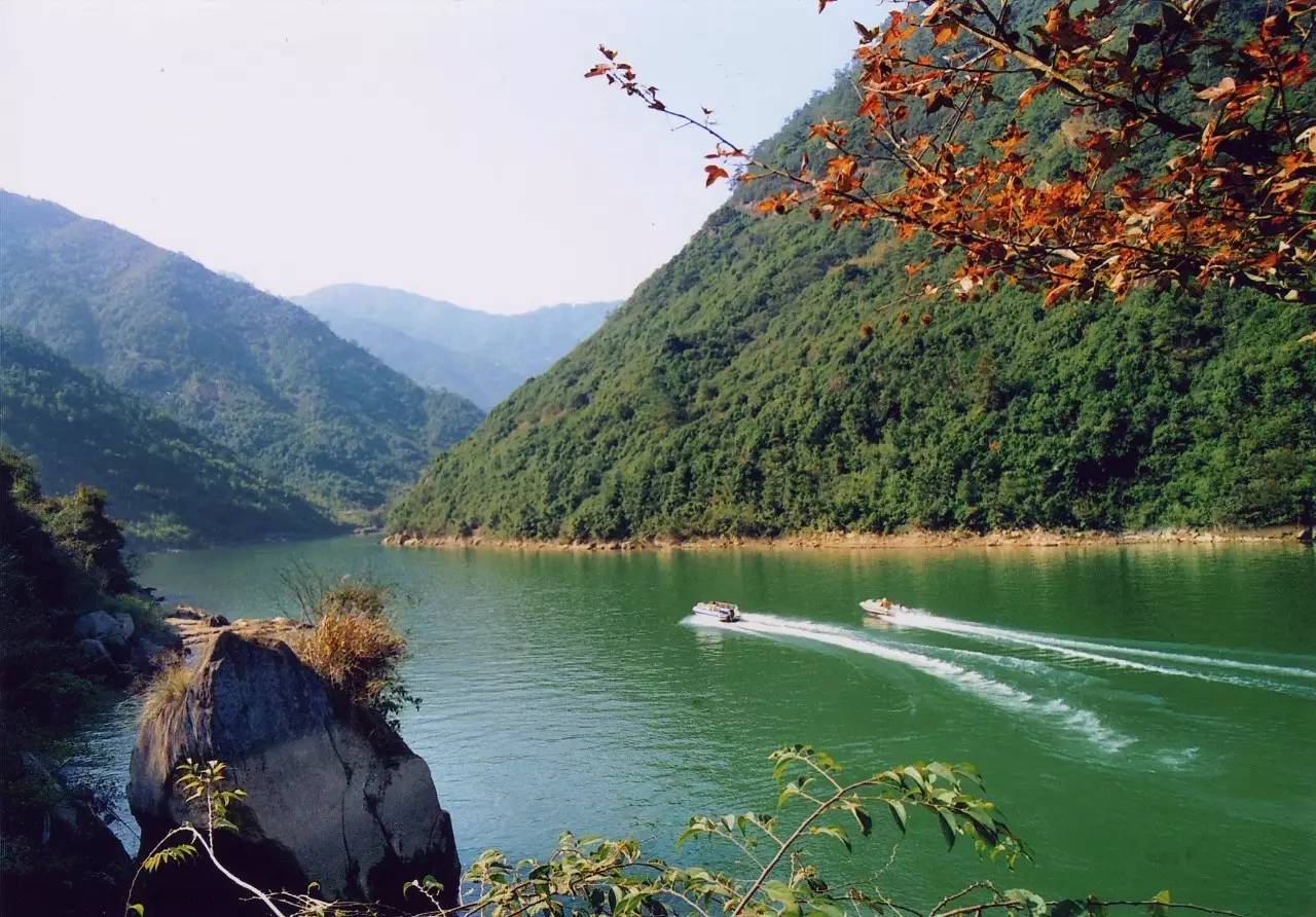 杭州临安，山水间的绿色发展之道