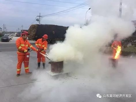 杭州火灾紧急救援行动，市民安全与救援进展